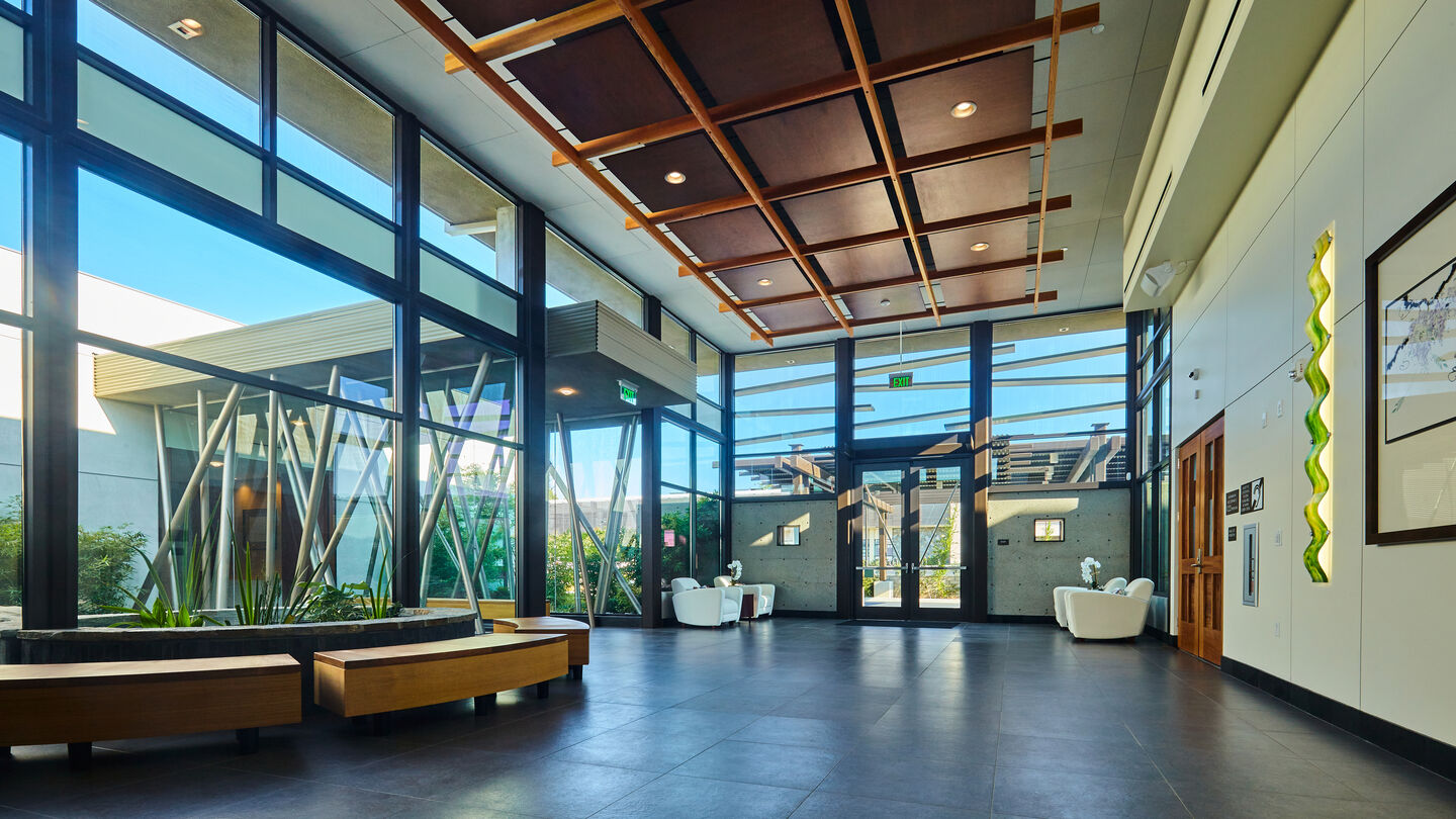 Sitting area at  Hua Yuan at Rose Hills Memorial Park & Mortuary